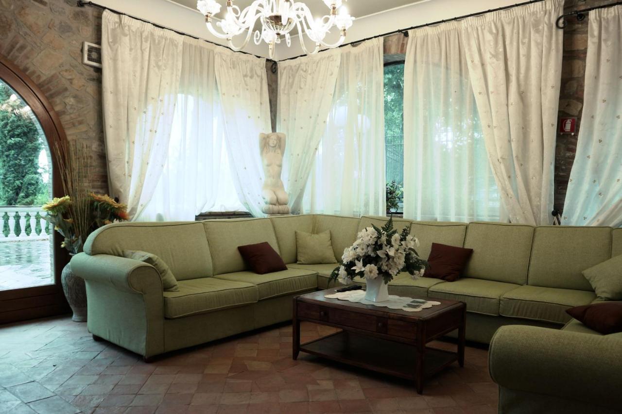 Agriturismo Beata Vanna فابرو المظهر الخارجي الصورة